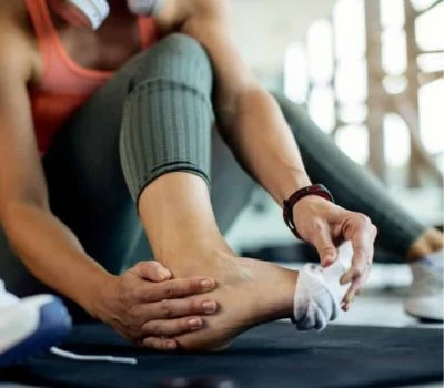 Corrección de la inestabilidad del tobillo y escaneo del contorno de la horma del zapato: cómo lo...
